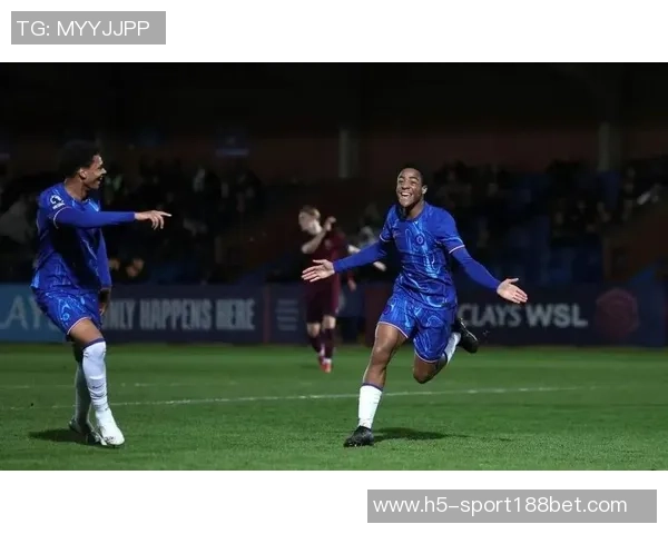 桑托斯单场表现惊艳三项数据均达3蓝军中场十年内首人引关注